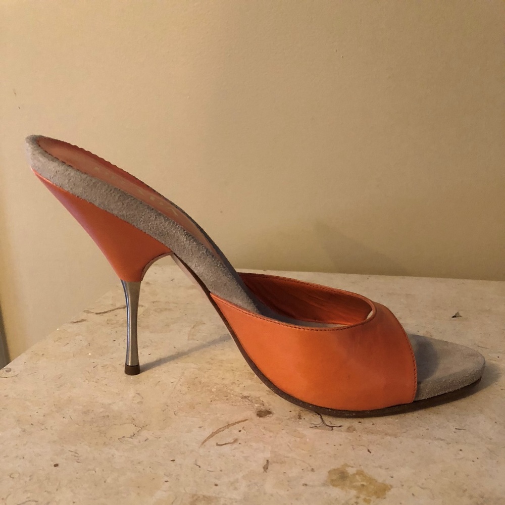 NIB PRADA EU 39.5 US 9-9.5